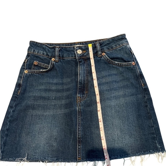 MOTO Blue Jean Skirt Frayed Bottom Size 4 - Picture 9 of 10